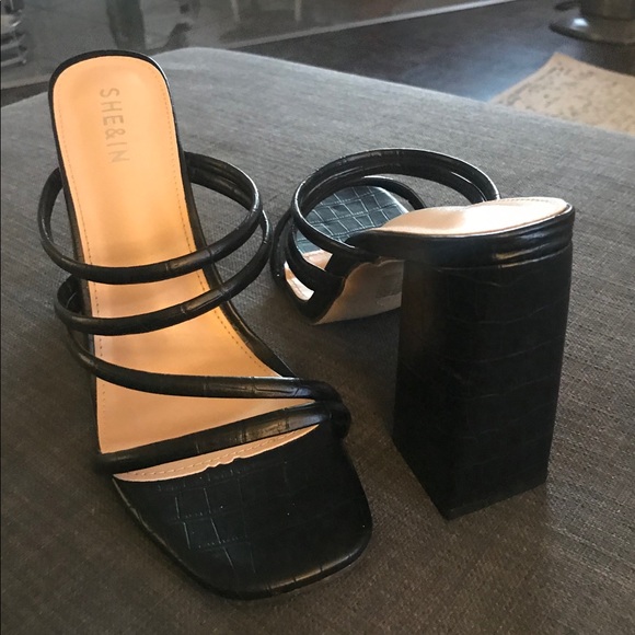 Black Croc Strappy Mule Sandals Chucky Square heel - Picture 3 of 6